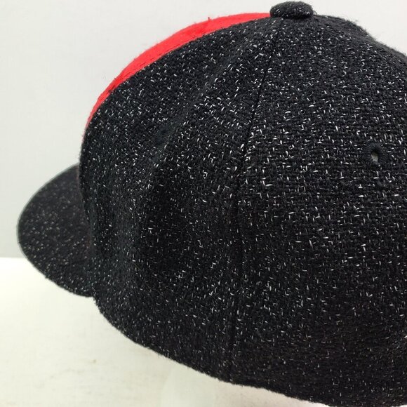 Chicago Bulls Fitted Hat Cap Embroidered Textured Reebok Basketball Size 7 3/8 - Picture 12 of 12